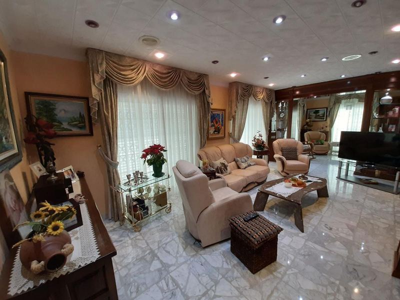 €995 000 · Вилла · 465 м² · Гава — Noticasa — фото 7