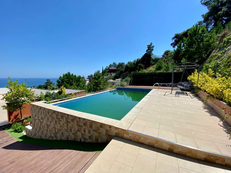 €649 000 · Вилла · 269 м² · Lloret de Mar — Noticasa