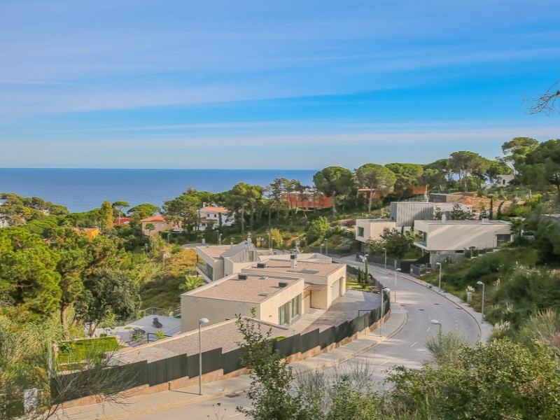 €440 000 · Участок · 1200 м² · Blanes — Noticasa