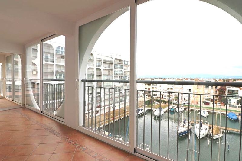 €500 000 · Квартира · Empuriabrava — Noticasa