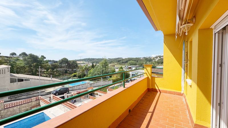 €385 000 · Таунхаус · 154 м² · Lloret de Mar — Noticasa