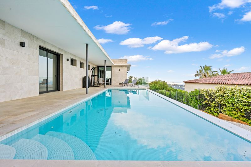 €1 450 000 · Вилла · 440 м² · Platja d'aro — Noticasa