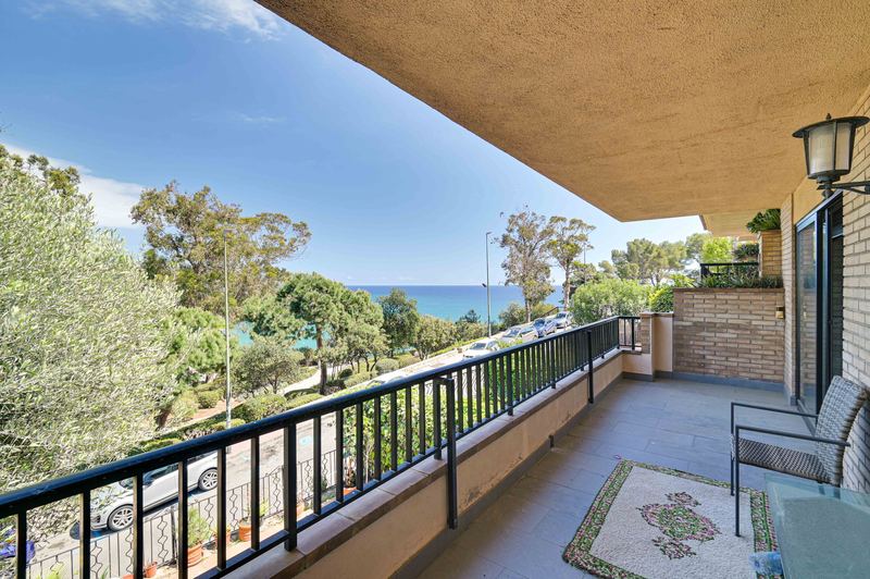 €1 230 000 · Таунхаус · 374 м² · Lloret de Mar — Noticasa