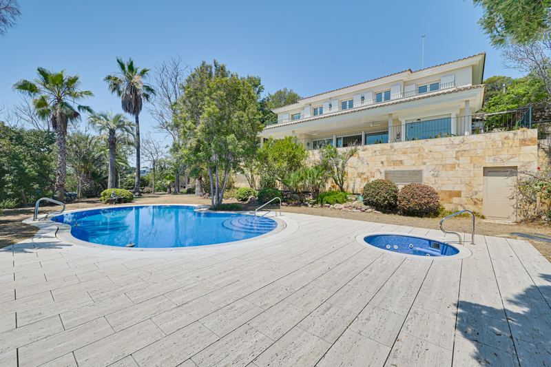€7 900 000 · Вилла · 910 м² · Sitges — Noticasa