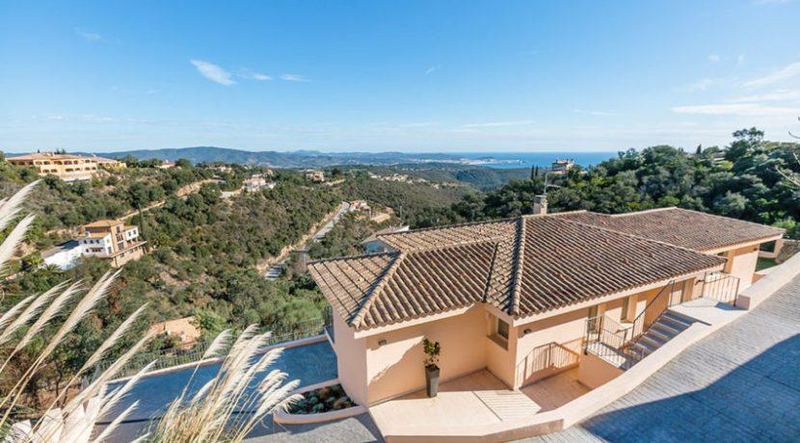 €795 000 · Вилла · 295 м² · Platja d'aro — Noticasa
