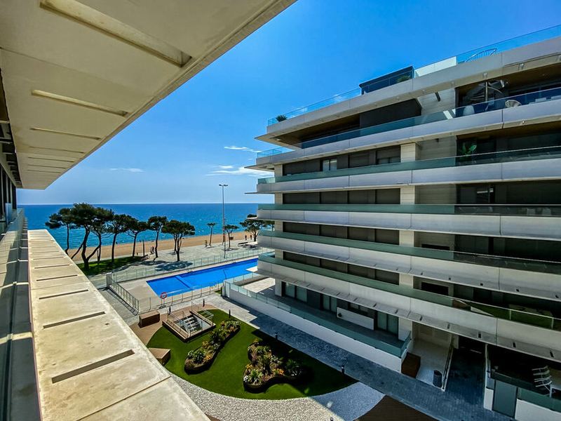 €748 000 · Квартира · Platja d'aro — Noticasa