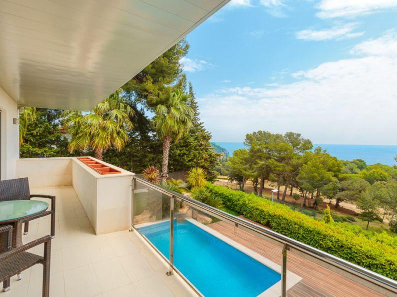 €1 800 000 · Вилла · 473 м² · Blanes — Noticasa