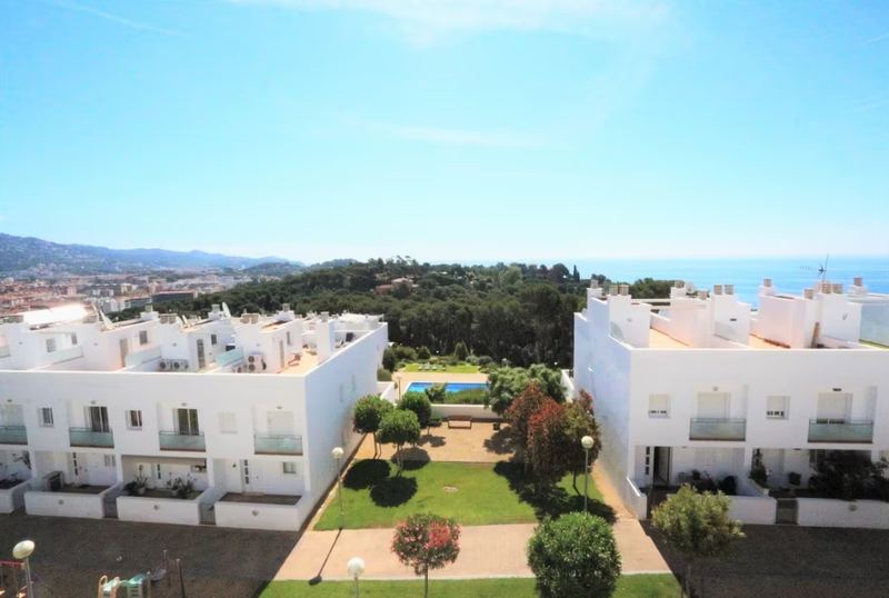 €580 000 · Таунхаус · 230 м² · Lloret de Mar — Noticasa