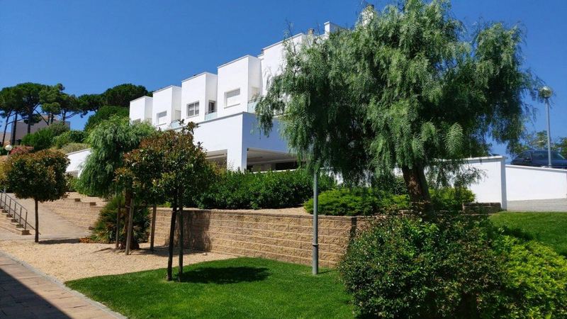 €550 000 · Таунхаус · 180 м² · Lloret de Mar — Noticasa