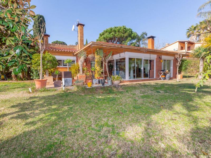 €650 000 · Вилла · Blanes — Noticasa