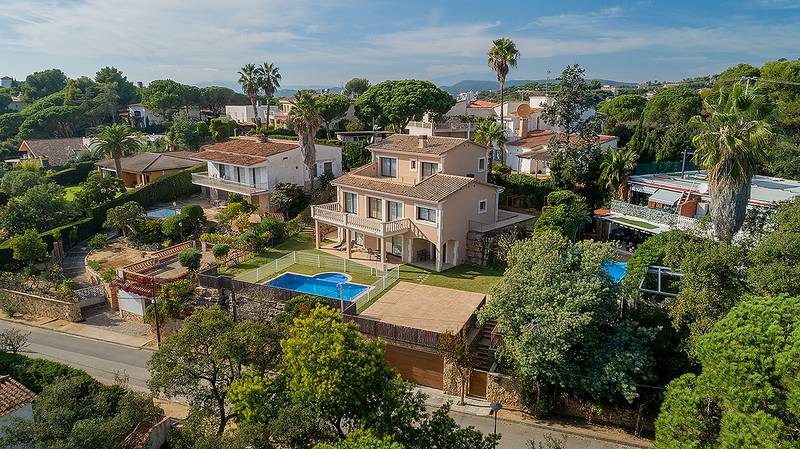 €2 300 000 · Вилла · 440 м² · Льорет-де-Мар — Noticasa — фото 2