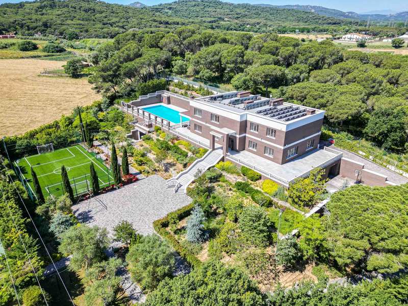 €10 000 000 · Вилла · 1900 м² · Platja d'aro — Noticasa