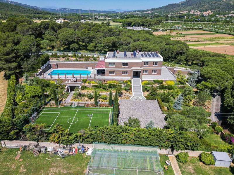 €10 000 000 · Вилла · 1900 м² · Платжа-д'Аро — Noticasa — фото 4