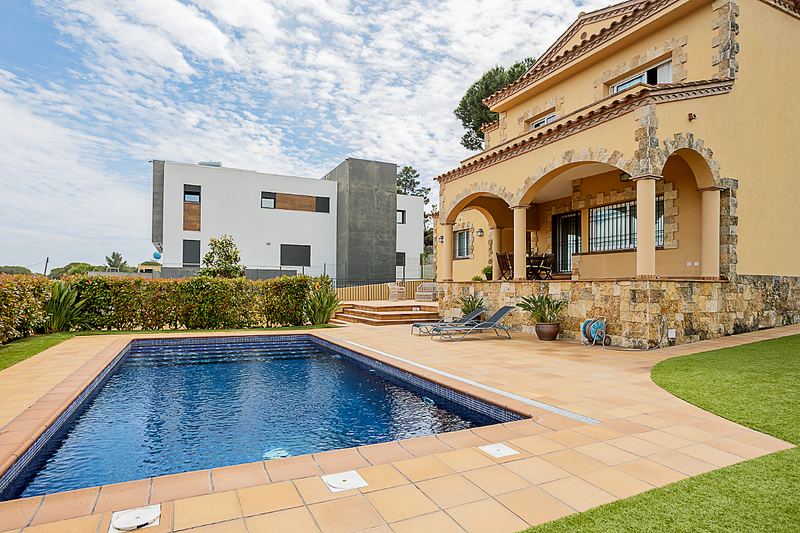 €779 000 · Вилла · 332 м² · Льорет-де-Мар — Noticasa — фото 4