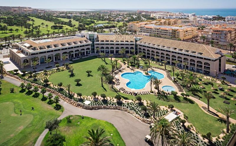 €12 000 000 · Коммерция · Santa Cristina de Aro — Noticasa