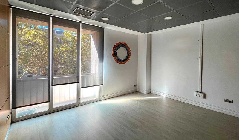 €2 600 000 · Коммерция · 322 м² · Барселона — Noticasa — фото 2
