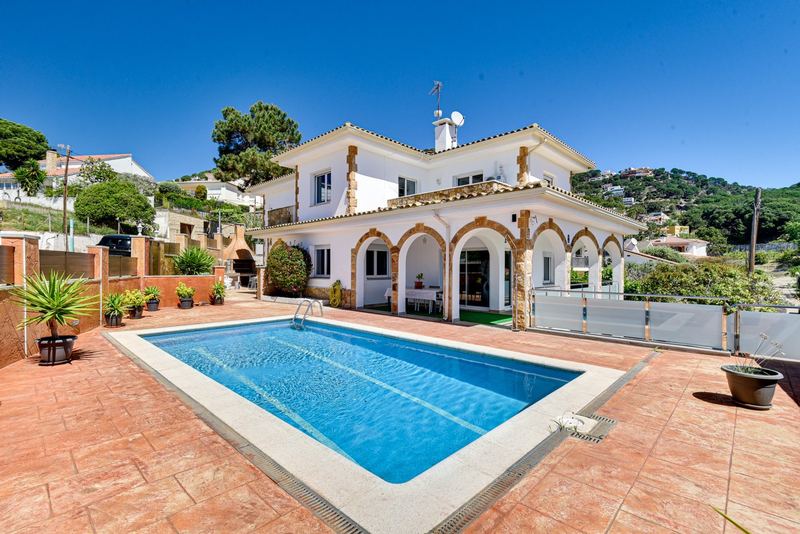€850 000 · Вилла · 408 м² · Льорет-де-Мар — Noticasa — фото 2