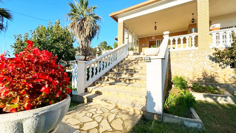€420 000 · Вилла · 265 м² · Lloret de Mar — Noticasa