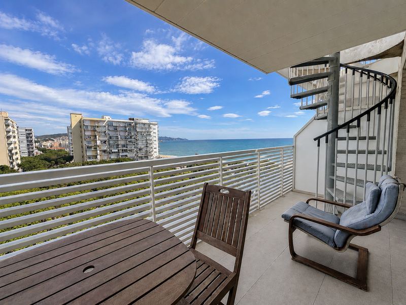 €335 000 · Квартира · 76 м² · Blanes — Noticasa