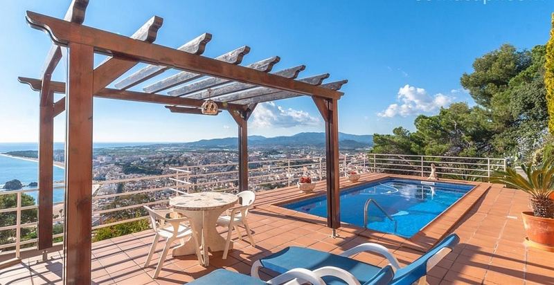 €900 000 · Вилла · 150 м² · Blanes — Noticasa