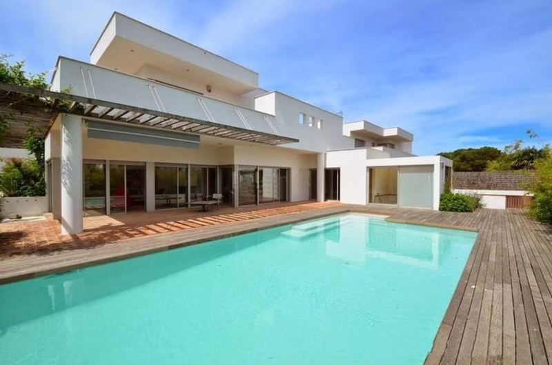 €2 750 000 · Вилла · 475 м² · Empuriabrava — Noticasa