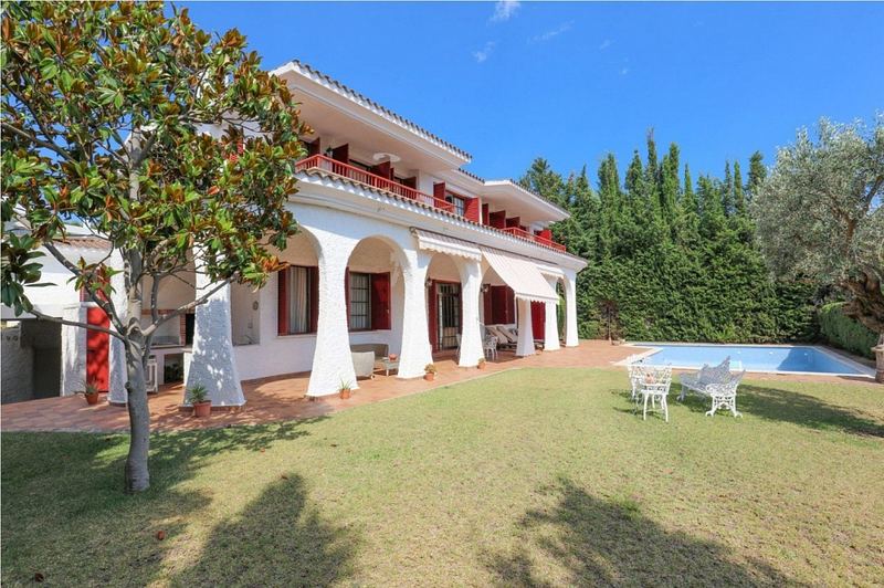 €1 600 000 · Вилла · 639 м² · Alella — Noticasa