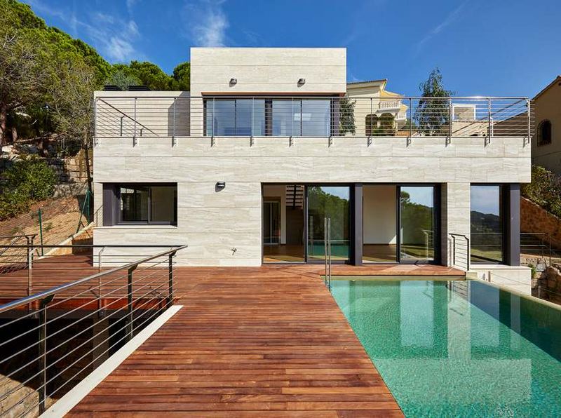 €1 900 000 · Вилла · 331 м² · Lloret de Mar — Noticasa