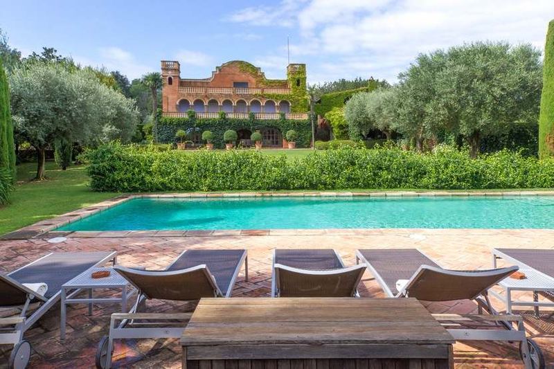 €2 590 000 · Вилла · 1200 м² · Girona — Noticasa