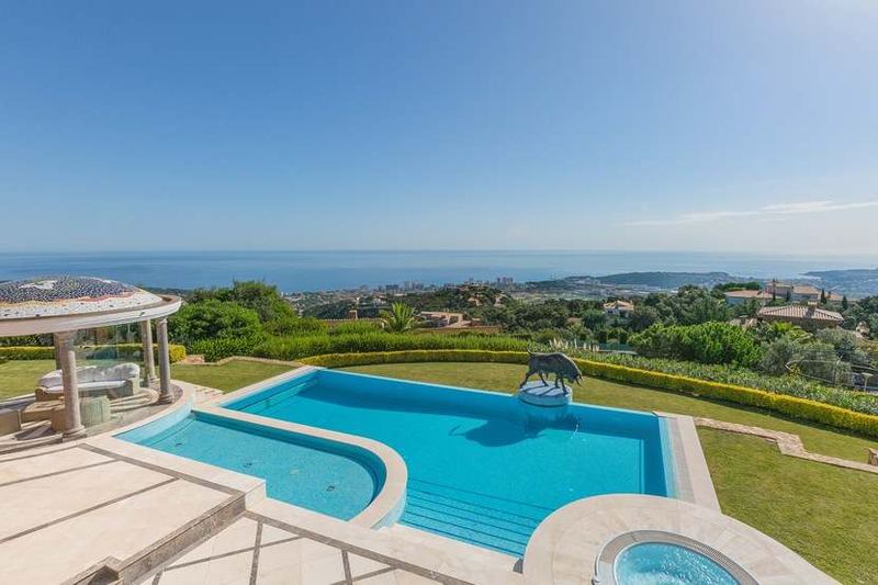 €3 000 000 · Вилла · 520 м² · Platja d'aro — Noticasa
