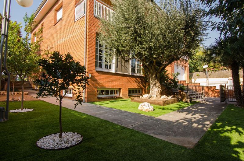 €1 295 000 · Вилла · 600 м² · Castelldefels — Noticasa