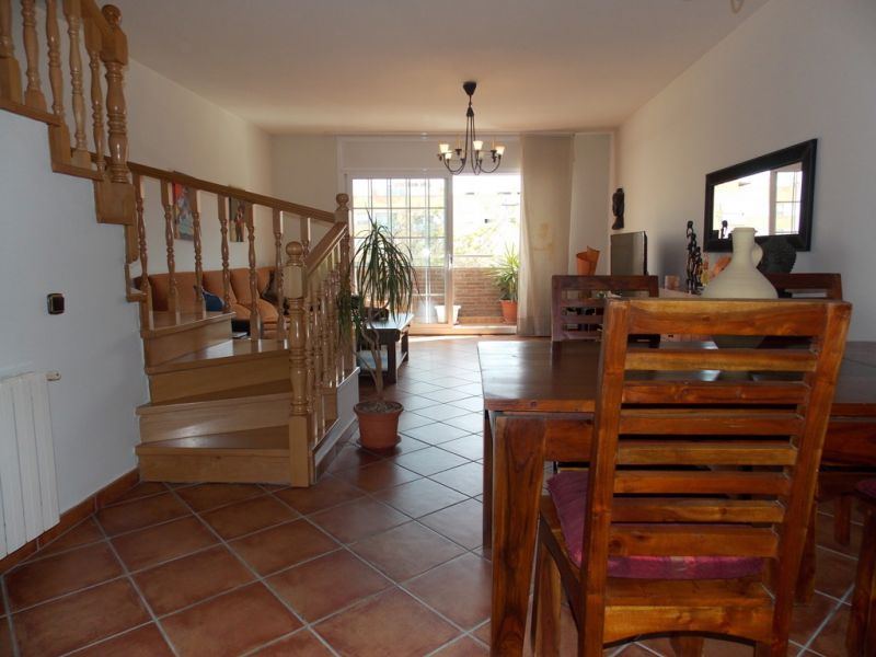 €750 000 · Вилла · 240 м² · Badalona — Noticasa