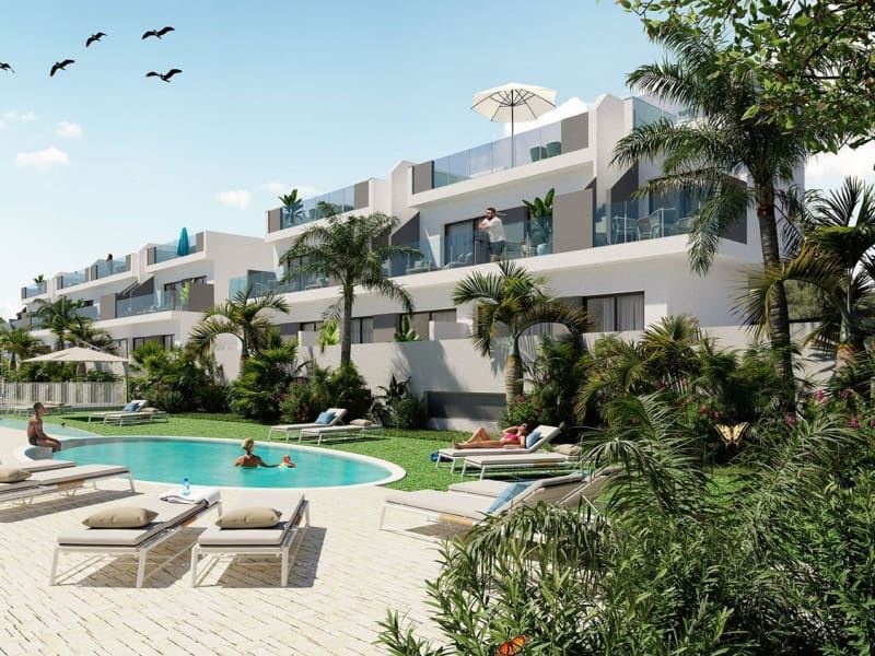 €330 000 · Квартира · 167 м² · Торревьеха — Noticasa