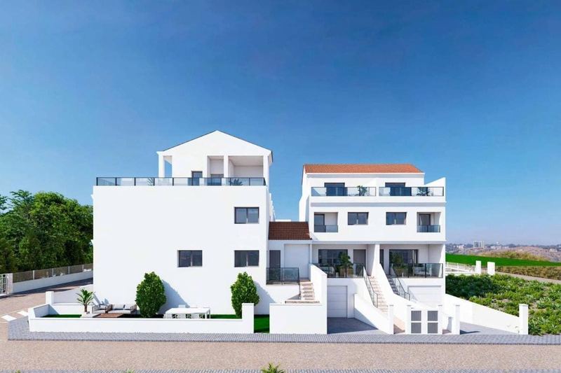 €269 000 · Таунхаус · 188 м² · Рафаль — Noticasa