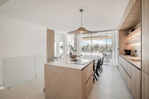 €690 000 · Таунхаус · 107 м² · Benahavís — Noticasa