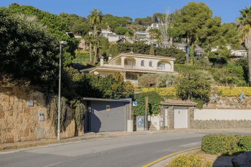 €1 500 000 · Вилла · 455 м² · Blanes — Noticasa