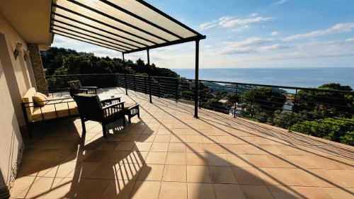 €950 000 · Вилла · 832 м² · Lloret de Mar — Noticasa