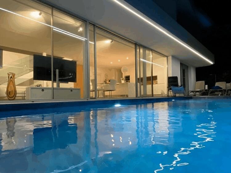 €1 700 000 · Вилла · 262 м² · Рокабелла — Noticasa