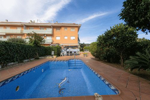 €440 000 · Квартира · 143 м² · Пинеда-де-Мар — Noticasa