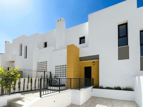 €355 000 · Таунхаус · 130 м² · Villena — Noticasa