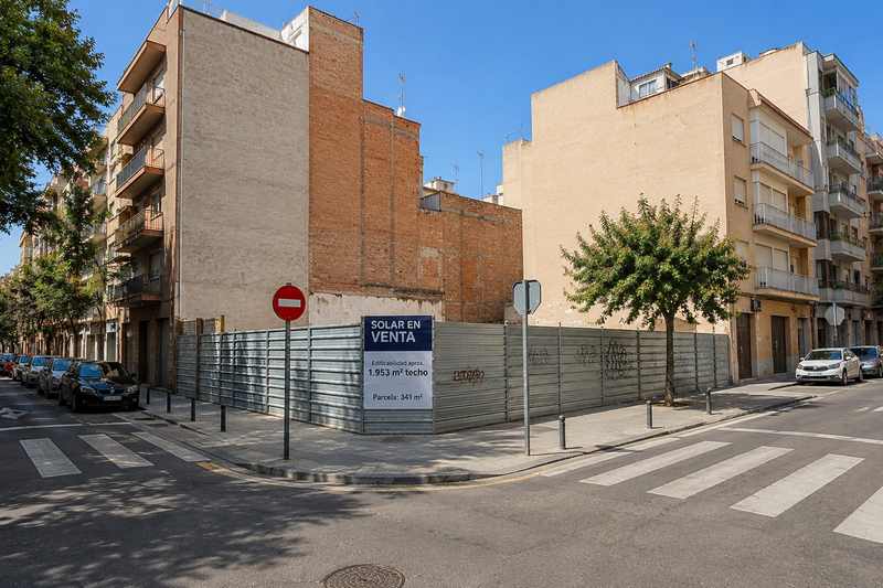 €1 250 000 · Участок · 1953 м² · Sabadell — Noticasa