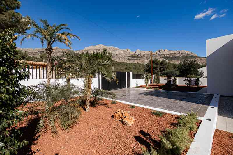 €1 130 000 · Вилла · 200 м² · Altea — Noticasa