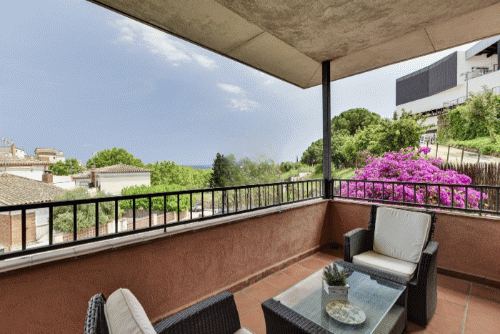 €500 000 · Таунхаус · 225 м² · Canet de Mar — Noticasa