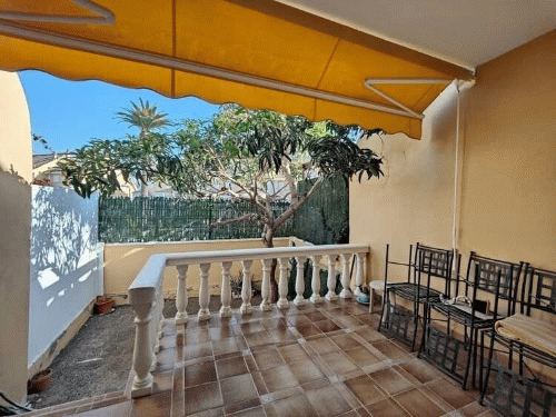 €630 000 · Таунхаус · 250 м² · Los Cristianos — Noticasa