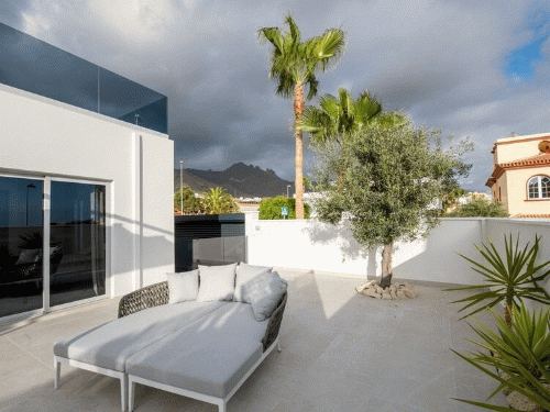 €1 490 000 · Вилла · 350 м² · Adeje — Noticasa