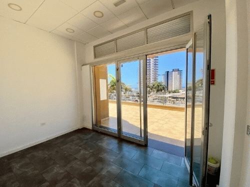 €225 000 · Коммерция · 64 м² · Adeje — Noticasa