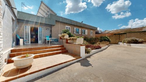 €698 000 · Вилла · 320 м² · Torrent — Noticasa