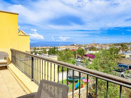 €699 000 · Таунхаус · 188 м² · Adeje — Noticasa