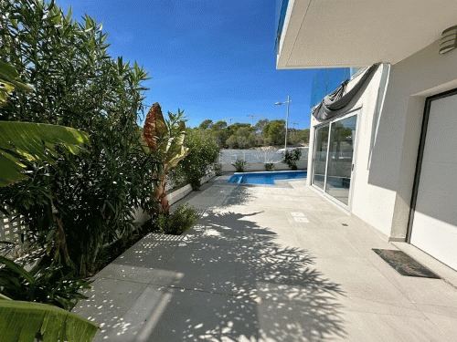€649 000 · Вилла · 200 м² · Finestrat — Noticasa