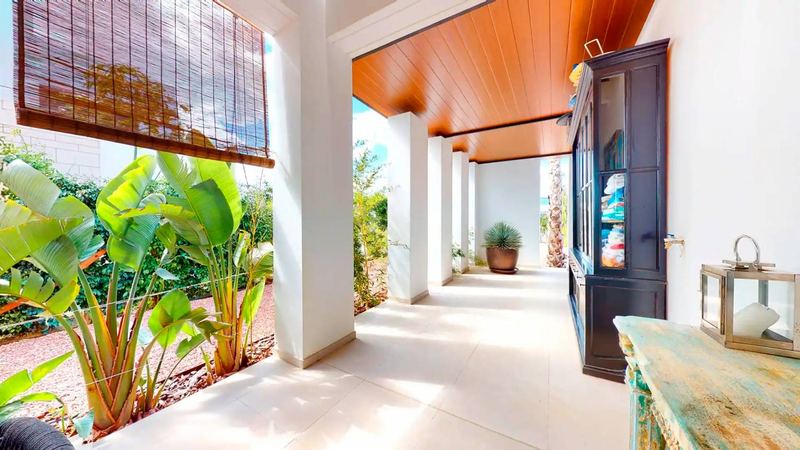 €1 700 000 · Вилла · 530 м² · Михас — Noticasa