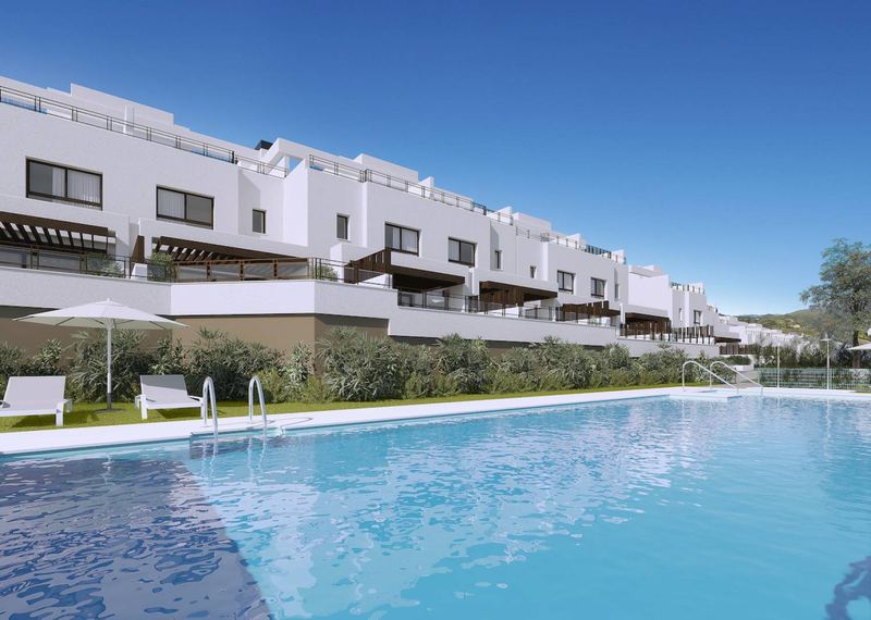 €585 000 · Таунхаус · 162 м² · Михас — Noticasa